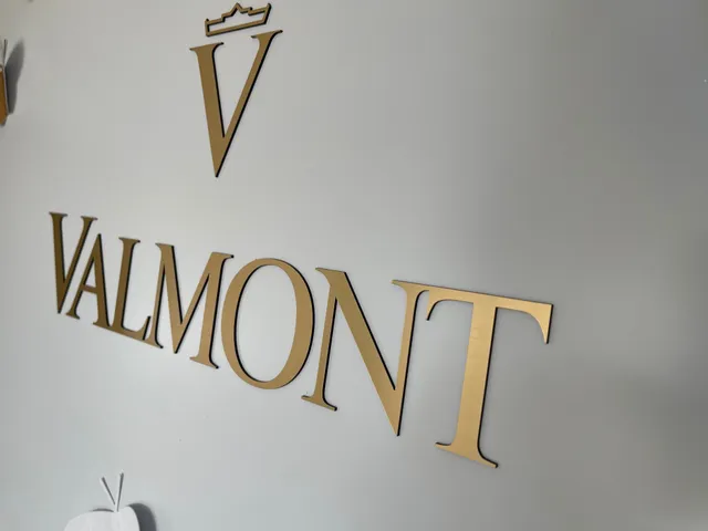 Laser cutting signage