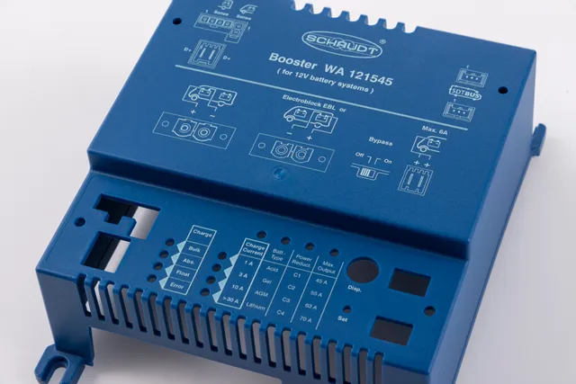 Bauteil-Beschriftung - beschriftetes Batteriegehäuse