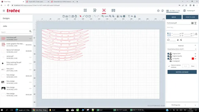 La interfaz del software Trotec Ruby prepara el diseño de un frutero para el corte por láser CO₂