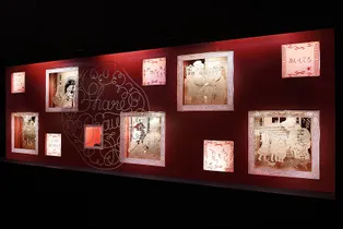 トロテック・レーザー彫刻機Speedy CO₂を使用したアクリルアートディスプレイ