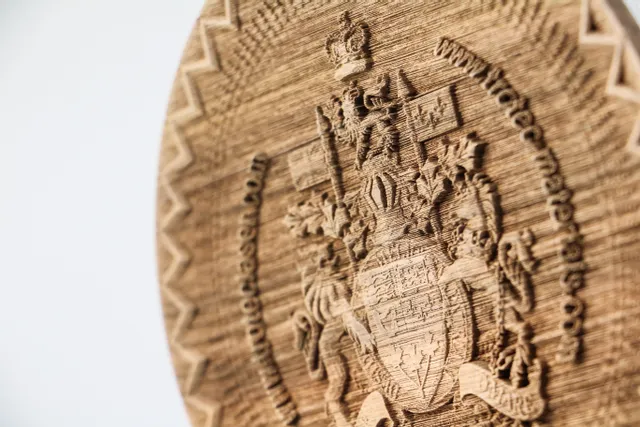 precise-relief-engraving-wood