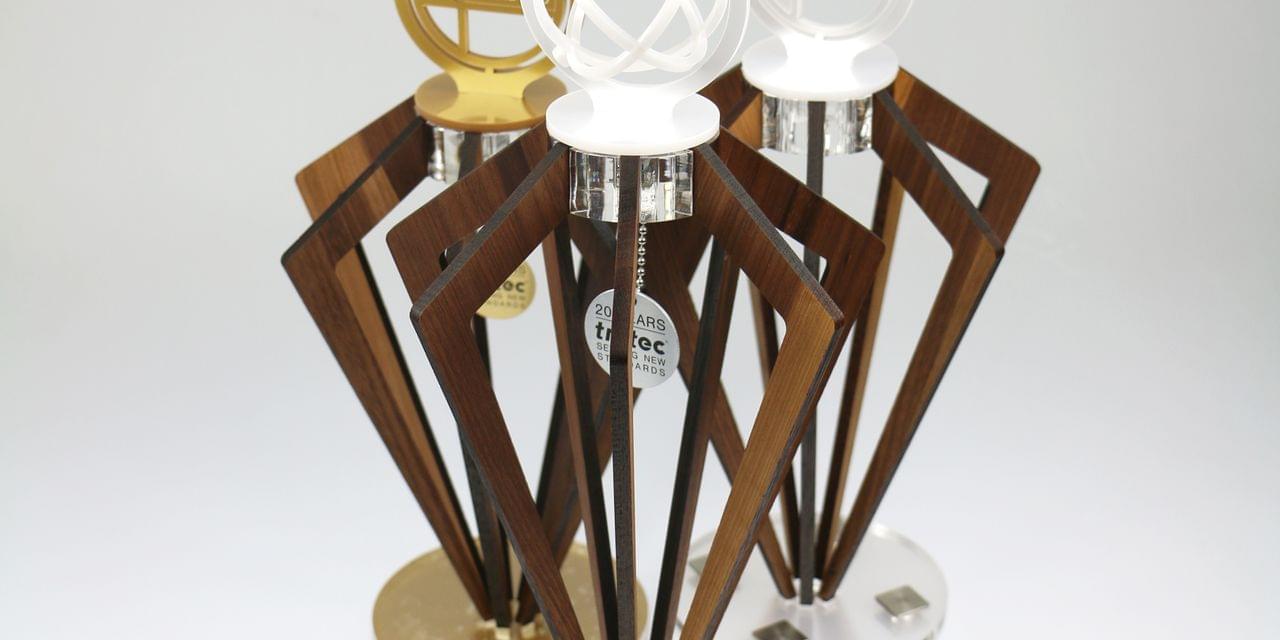 acrylic-wooden-trophy