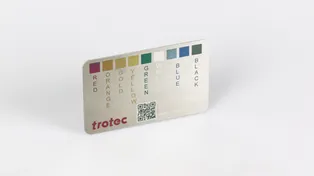 トロテック・レーザーマーキングメタルカラーサンプルプレート(文字彫刻・QRコード付)