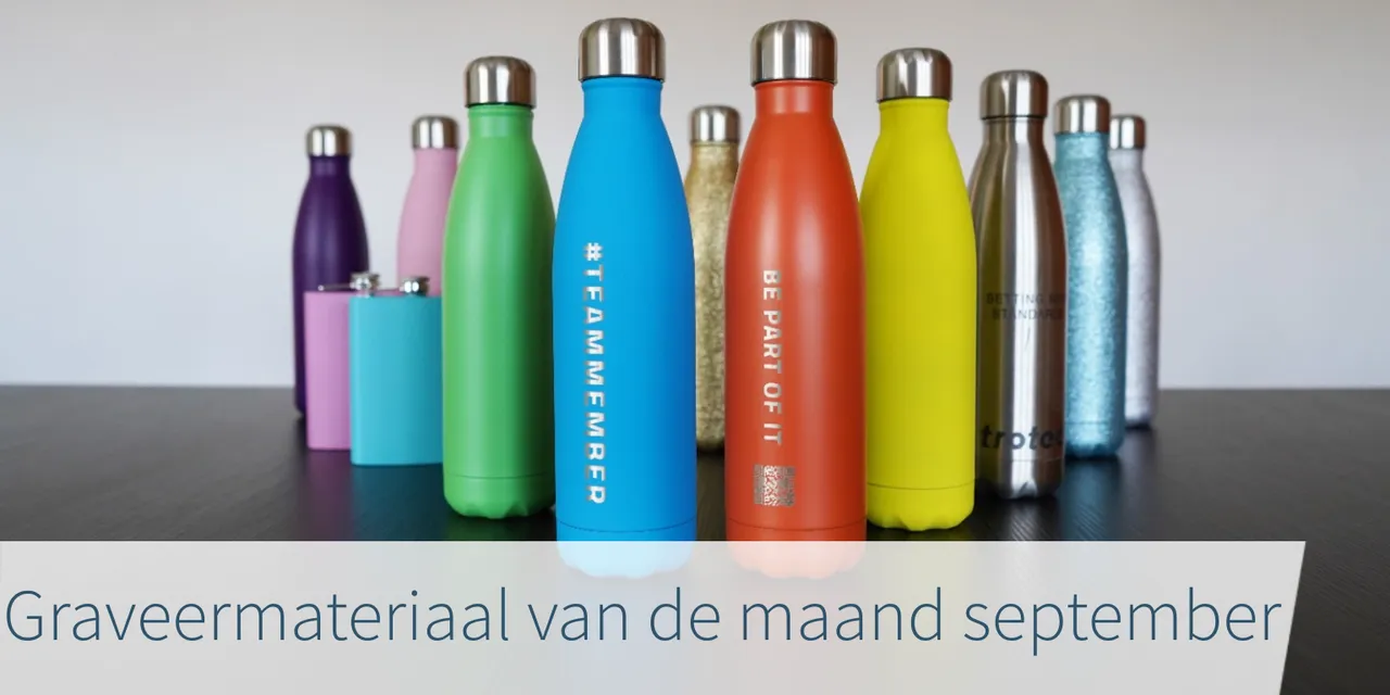 Gegraveerde herbruikbare flessen met Trotec lasermarkering op kleurrijk drinkgerei