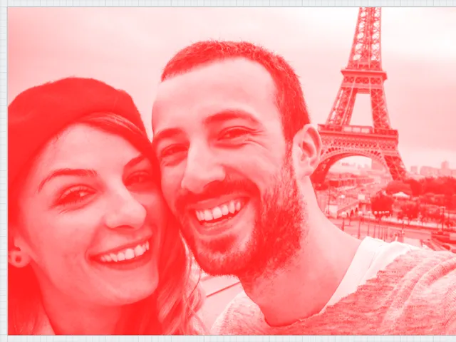 Couple smiling in front of Eiffel Tower prepared for Trotec laser engraving