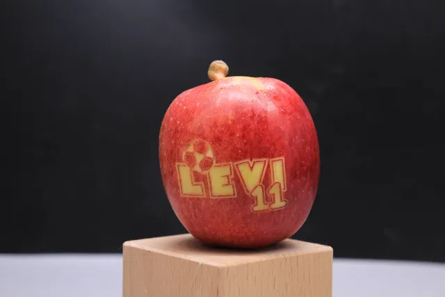 Laser engraving of apples with Trotec Laser Speedy 100