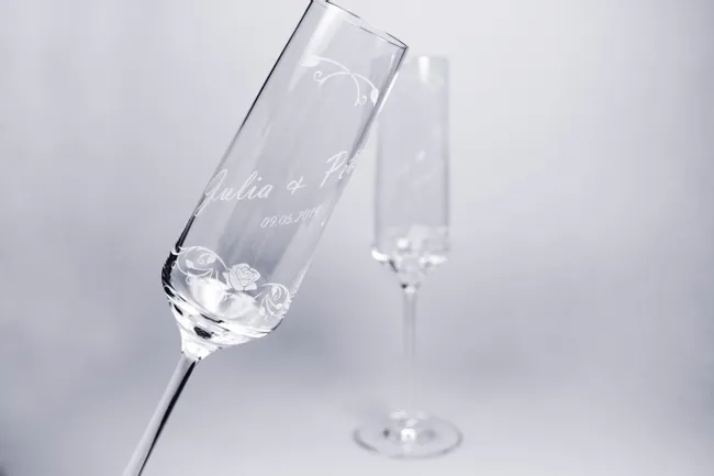 lasergravyr av champagneglas
