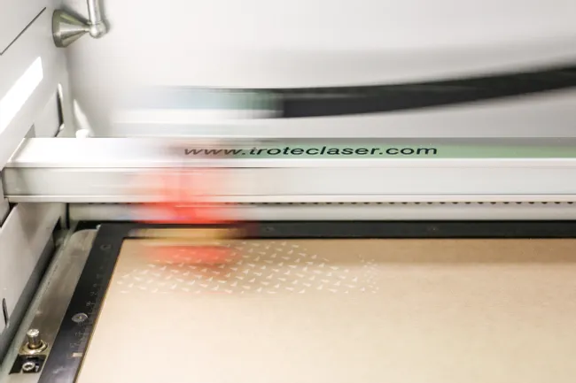 Pengukiran laser TroCraft Eco